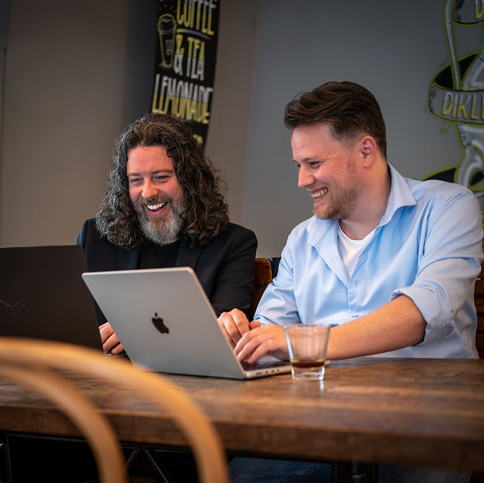 Justin en Mark geven persoonlijk advies over websites, techniek en online strategie voor ondernemers.